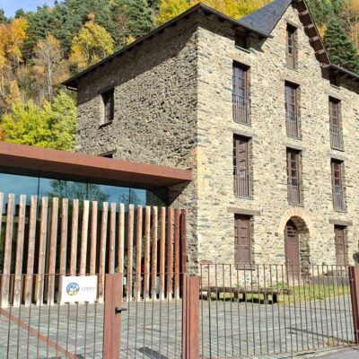 Escola de Formació de Professions Esportives i de Muntanya (EFPEM)